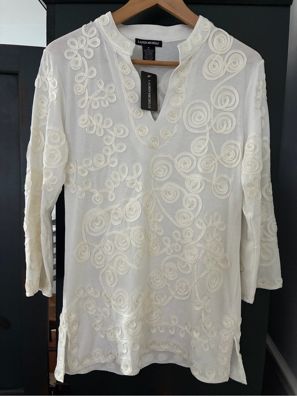 Lauren Michelle White Embroidered V-Neck Tunic Blouse